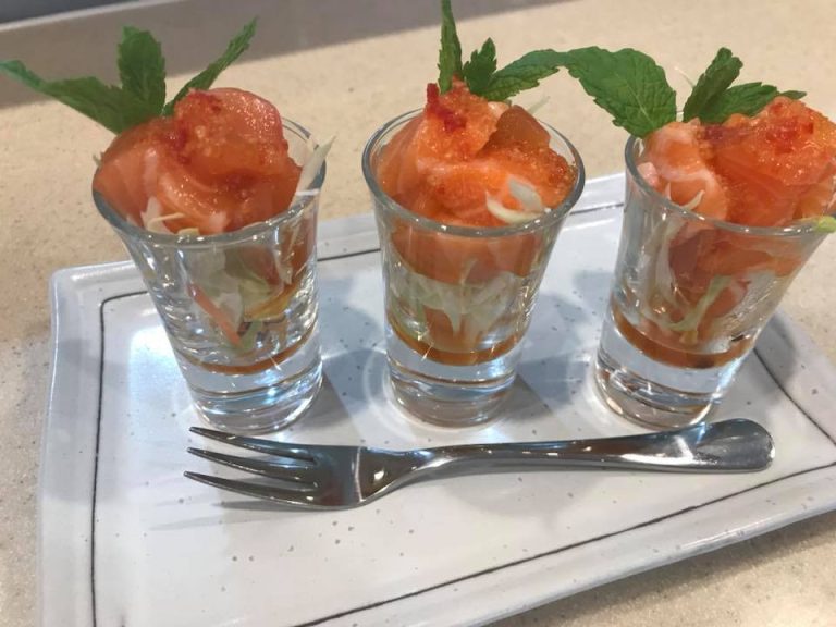 **Salmon Shots** (sashimi) is now available from TODAY!!~~ 
 thank you